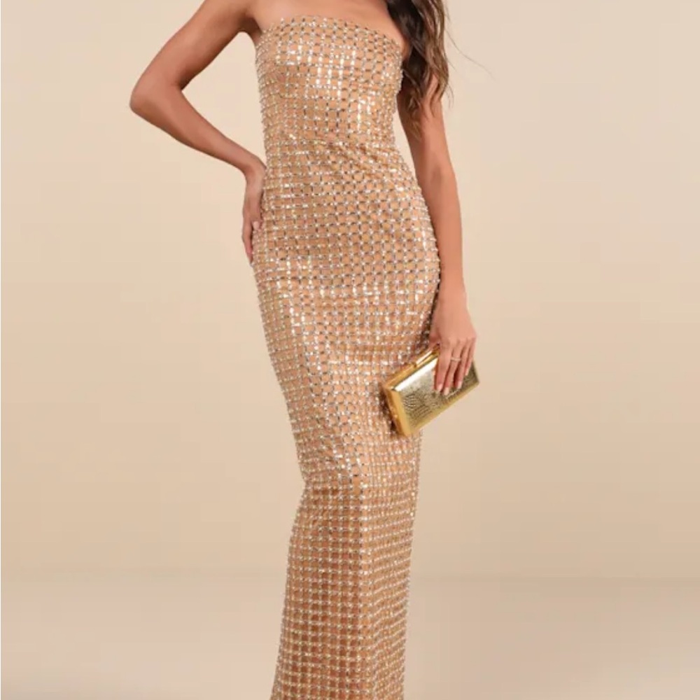 Lulu’s black tie sequin dress